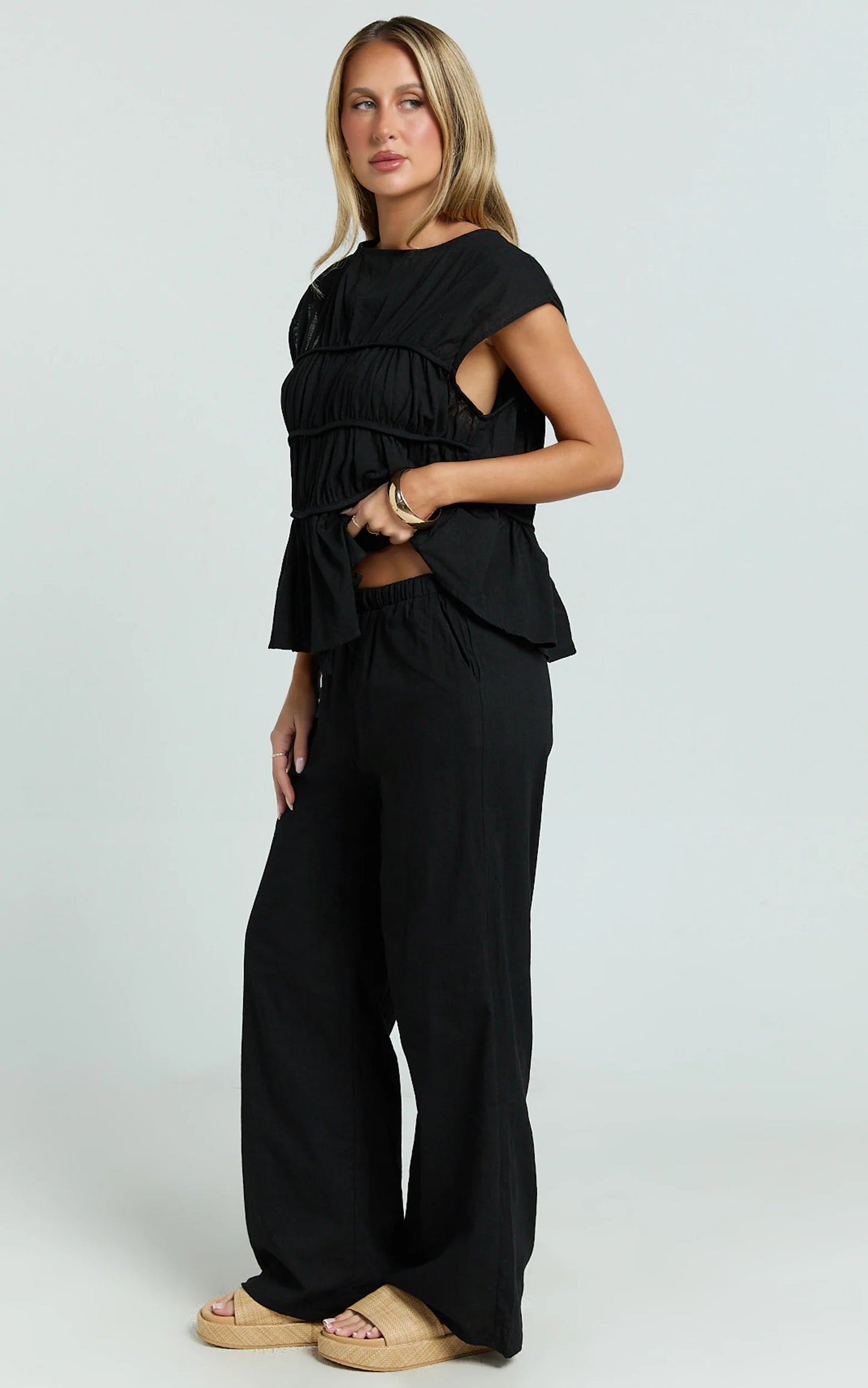 Tall Sunday Linen Set.